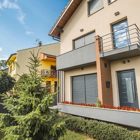 Apartman*** Apartment Varazdin Exterior photo